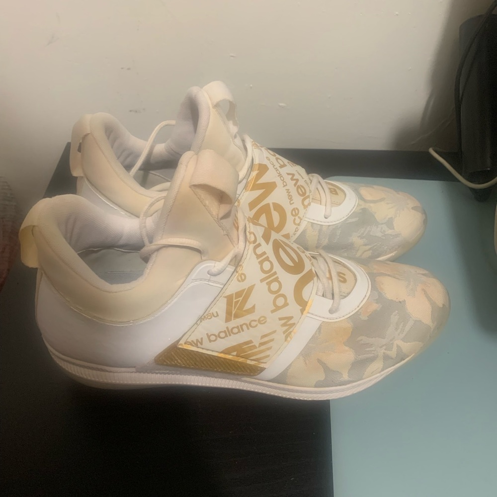 New Balance Francisco Lindor White Baseball Cleats